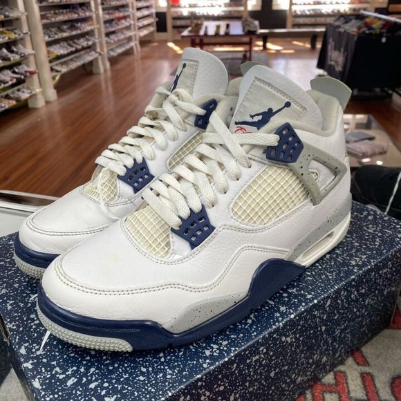 Size 10 - Jordan 4 Retro Mid Midnight Navy Pre-Owned W/ Box -Pennykix-
